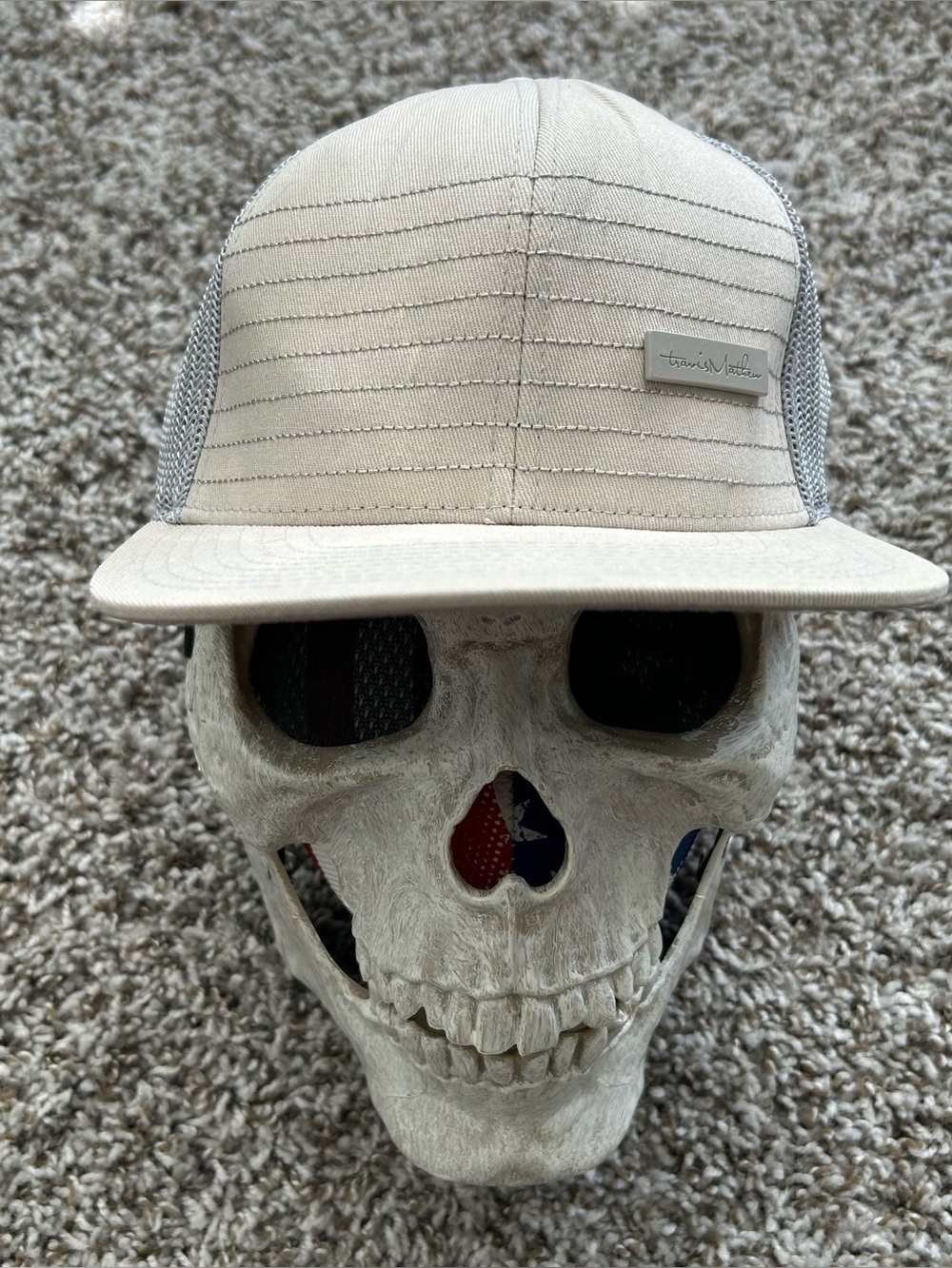 TRAVISMATHEW 110 FLEXFIT TRUCKER HAT SNAPBACK GOLF CAP GRAY TAN